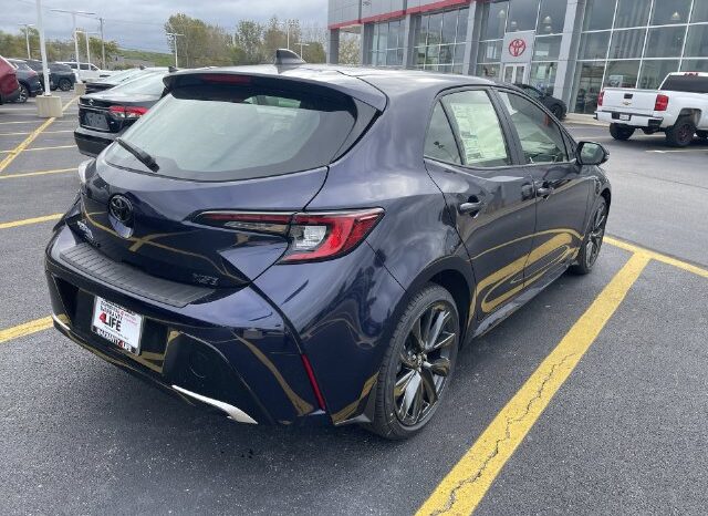 
								Toyota Corolla Hatchback full									