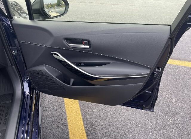 
								Toyota Corolla Hatchback full									