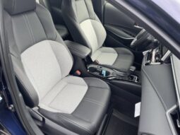 
										Toyota Corolla Hatchback full									