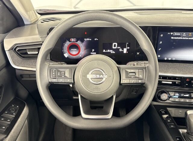 
								Nissan Kicks full									