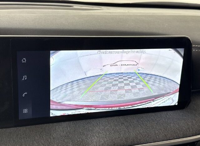 
								Nissan Kicks full									