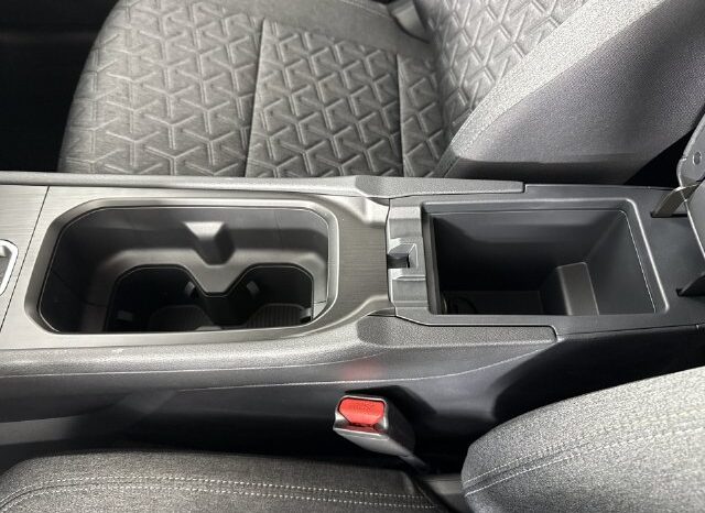 
								Nissan Kicks full									