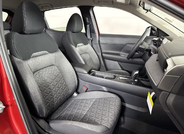 
								Nissan Kicks full									