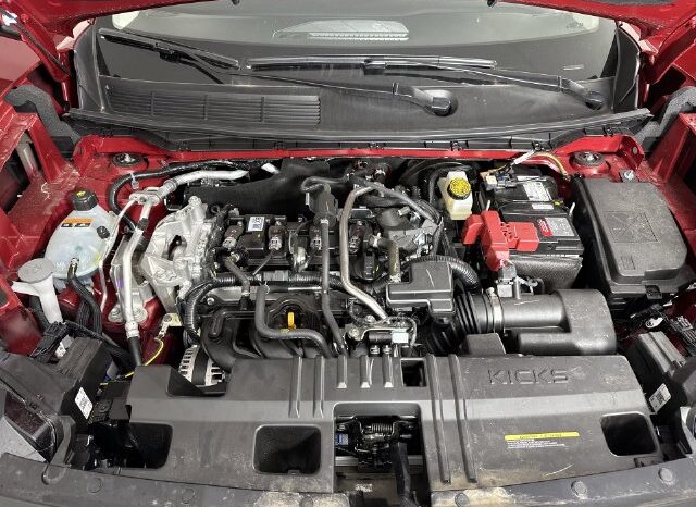 
								Nissan Kicks full									