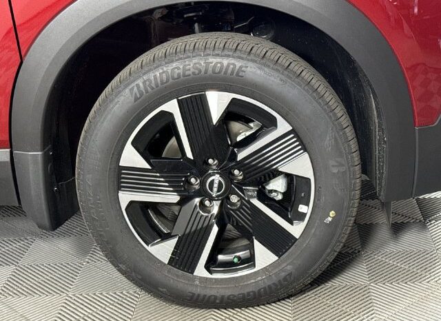 
								Nissan Kicks full									