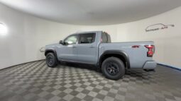 
										Nissan Frontier full									