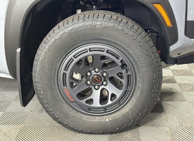 
								Nissan Frontier full									