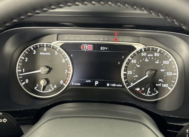 
								Nissan Pathfinder full									