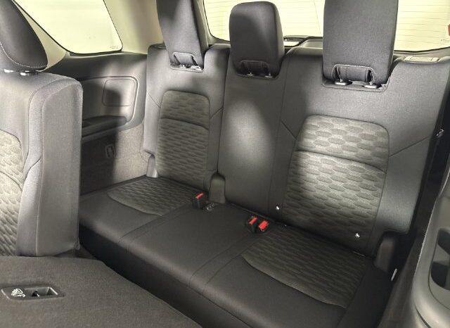 
								Nissan Pathfinder full									