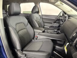 
										Nissan Pathfinder full									