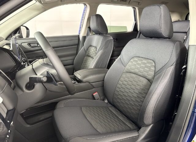 
								Nissan Pathfinder full									
