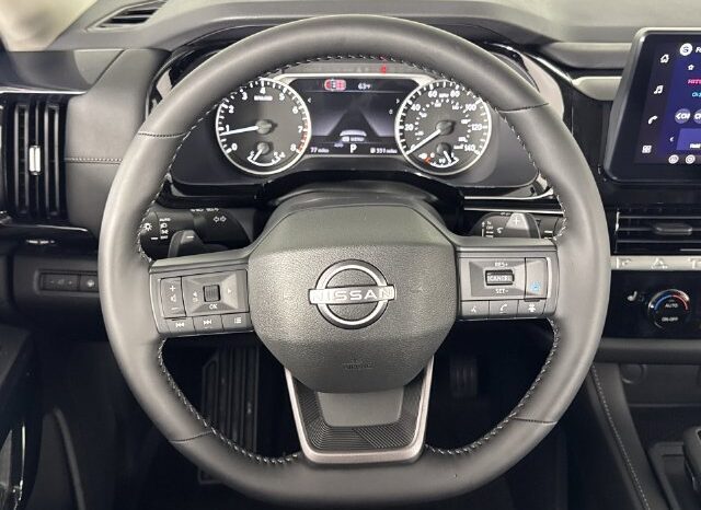 
								Nissan Pathfinder full									