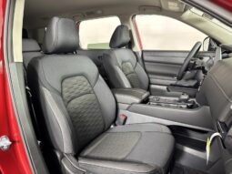 
										Nissan Pathfinder full									