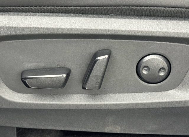 
								Nissan Pathfinder full									