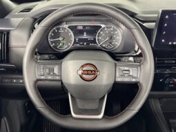
										Nissan Pathfinder full									