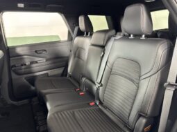 
										Nissan Pathfinder full									