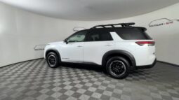 
										Nissan Pathfinder full									