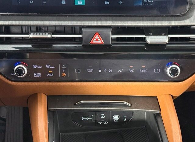 
								Kia Sportage Hybrid full									