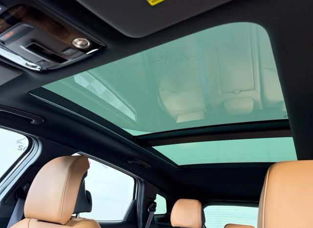
								Kia Sportage Hybrid full									
