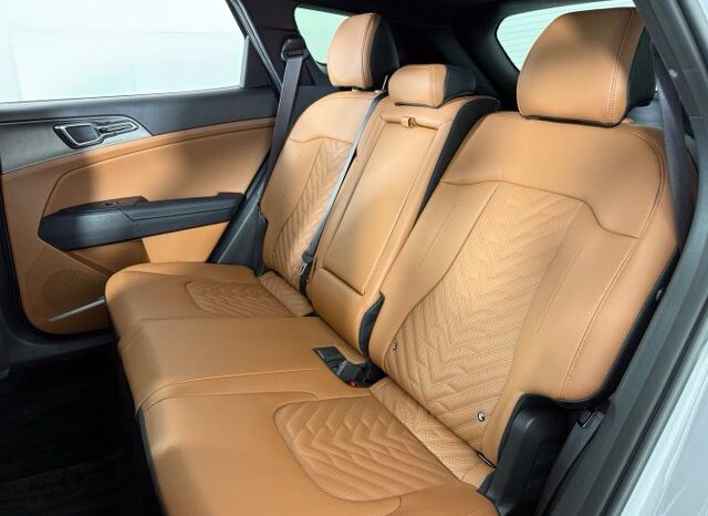 
								Kia Sportage Hybrid full									