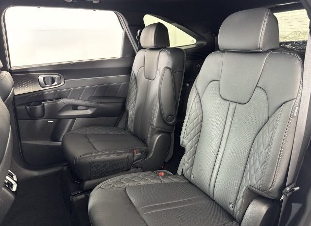 
								Kia Sorento Hybrid full									