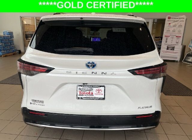 
								Toyota Sienna full									