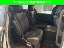 
										Toyota Sienna full									