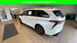 
										Toyota Sienna full									