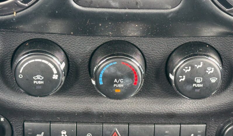 
								Jeep Wrangler JK full									