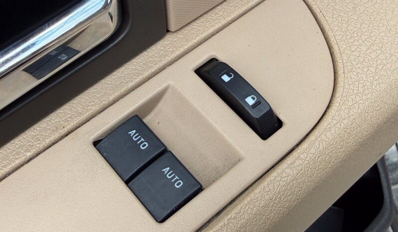 
								Ford F-150 full									