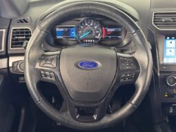 
										Ford Explorer full									