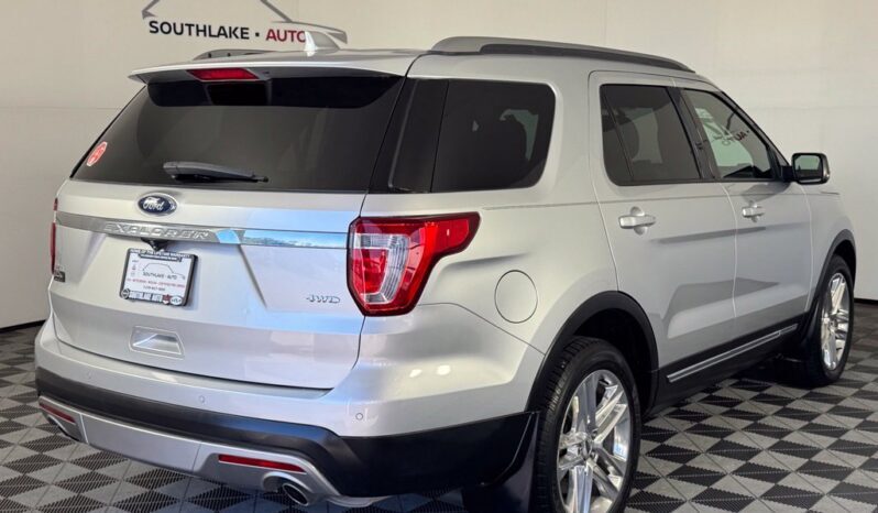 
								Ford Explorer full									