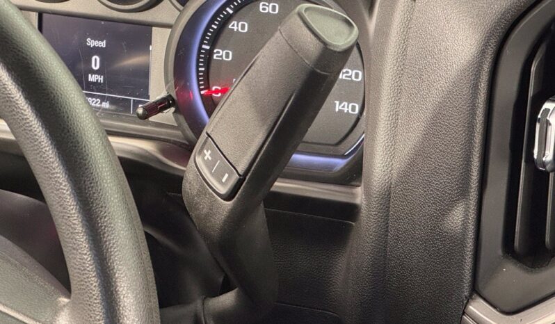 
								Chevrolet Silverado 1500 full									
