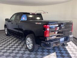 
										Chevrolet Silverado 1500 full									