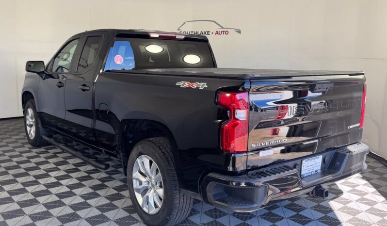 
								Chevrolet Silverado 1500 full									