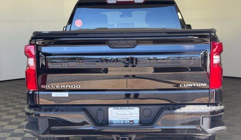 
								Chevrolet Silverado 1500 full									