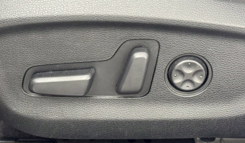
								Hyundai Sonata Hybrid full									