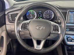 
										Hyundai Sonata Hybrid full									