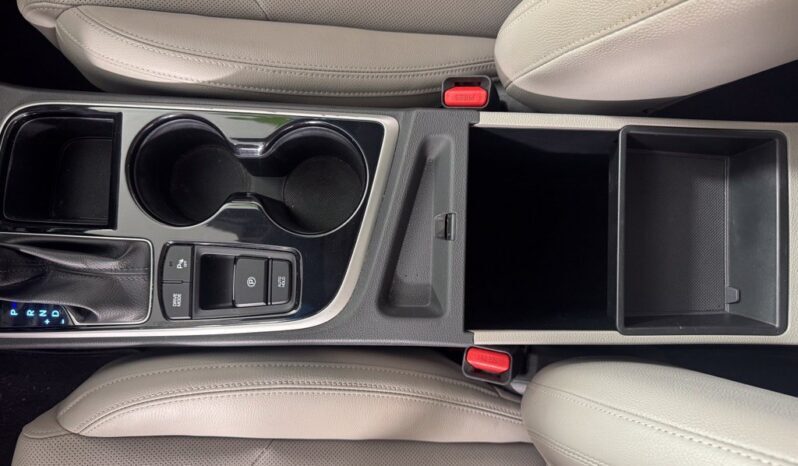 
								Hyundai Sonata Hybrid full									