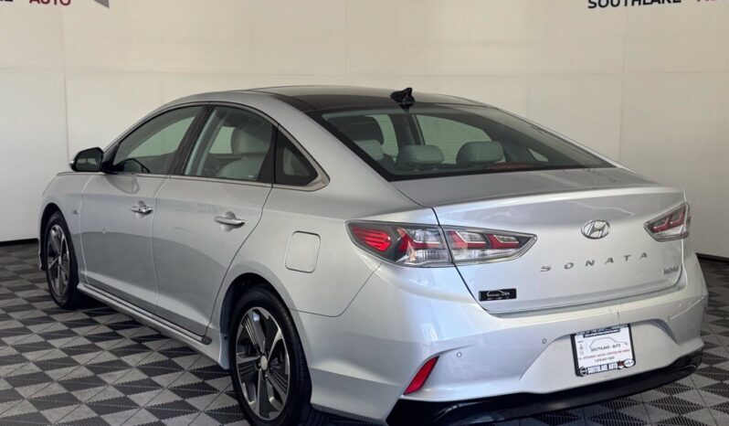 
								Hyundai Sonata Hybrid full									