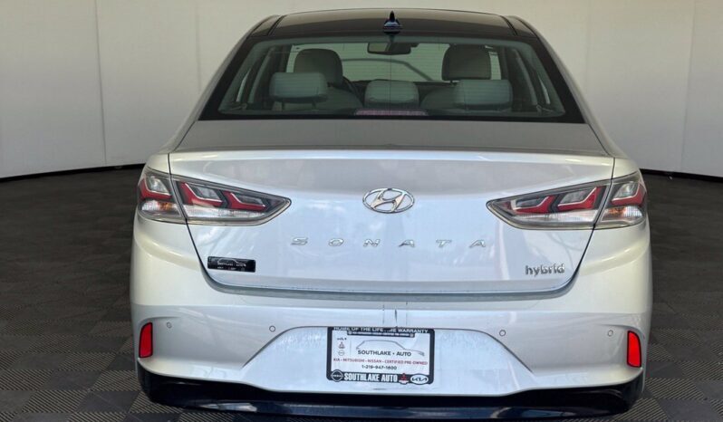 
								Hyundai Sonata Hybrid full									