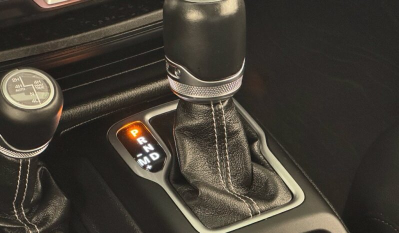
								Jeep Wrangler full									