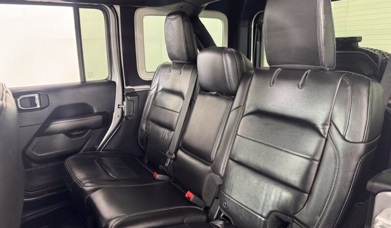 
								Jeep Wrangler full									