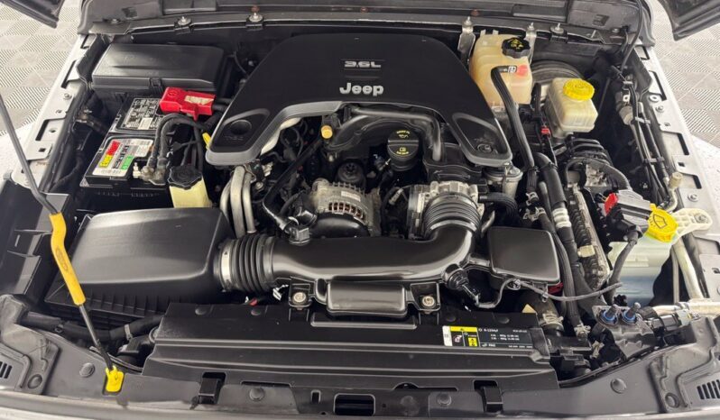 
								Jeep Wrangler full									