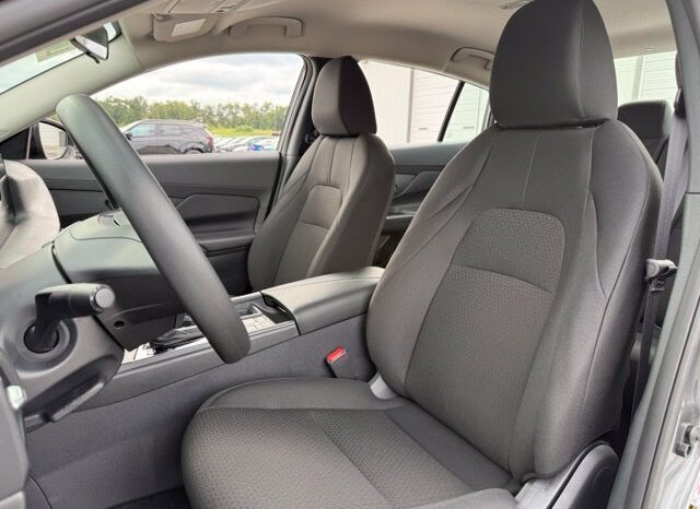 
								Nissan Sentra full									
