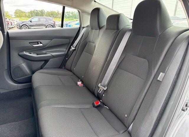 
								Nissan Sentra full									