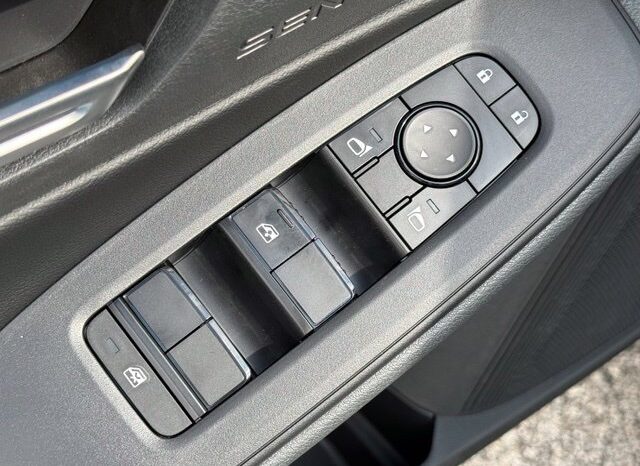 
								Nissan Sentra full									