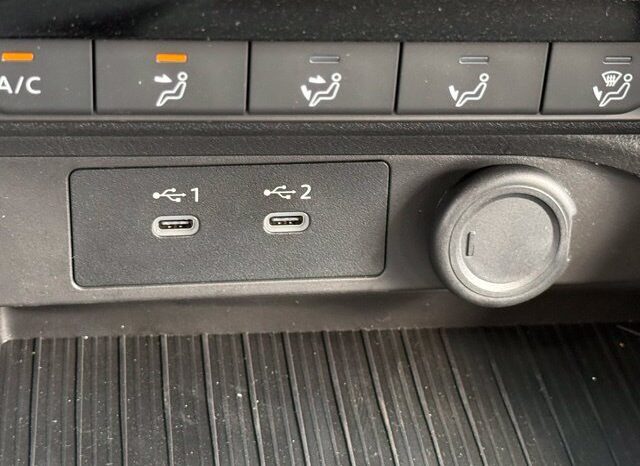 
								Nissan Sentra full									