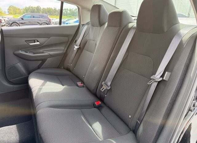 
								Nissan Sentra full									