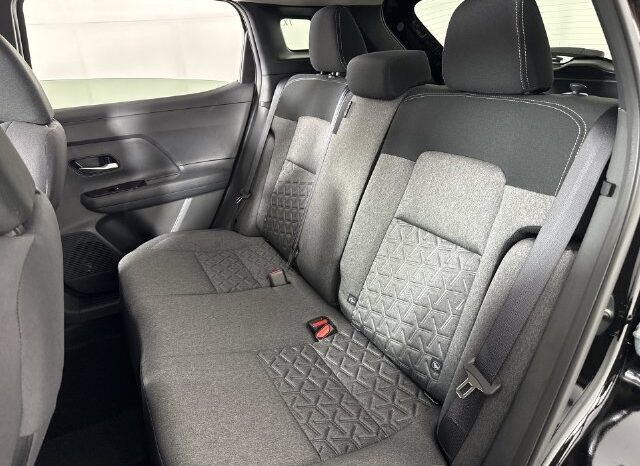 
								Nissan Kicks full									